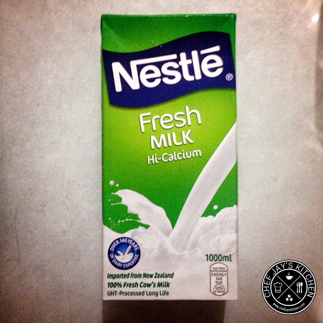 The milk fresh. Nestle молоко. Fresh Milk. Milky Madness. Fresh Milk Label.